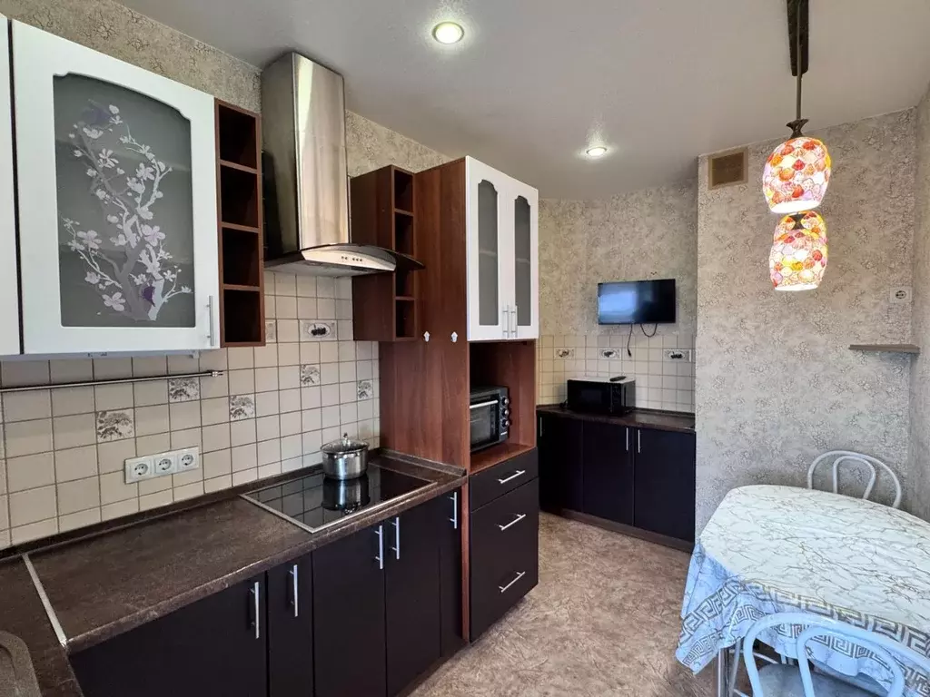 3-к кв. Омская область, Омск ул. 3-я Енисейская, 32/3 (75.0 м) - Фото 1