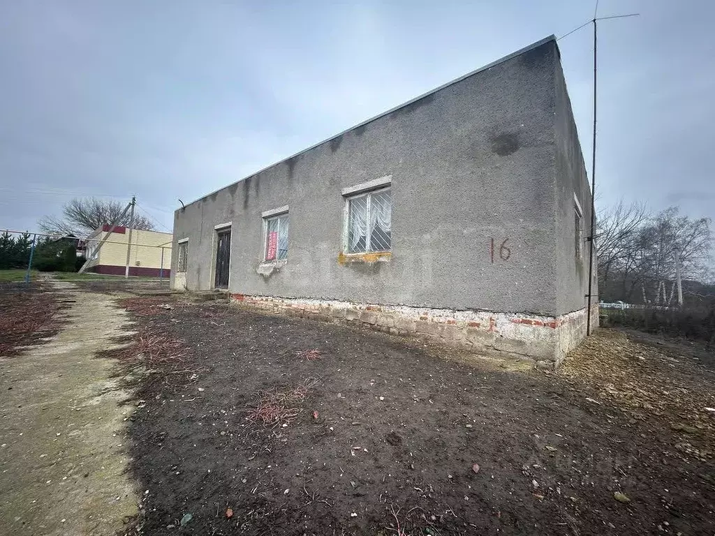 Помещение свободного назначения в Белгородская область, Яковлевский ... - Фото 1