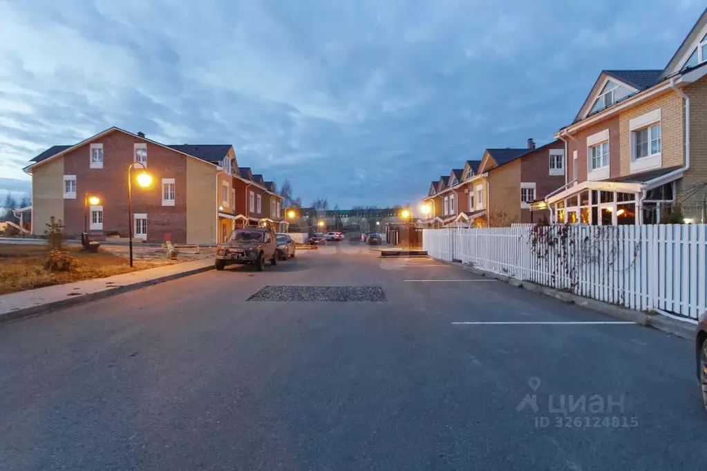 Таунхаус в Тюменская область, Тюмень Выборгская ул. (114 м) - Фото 1