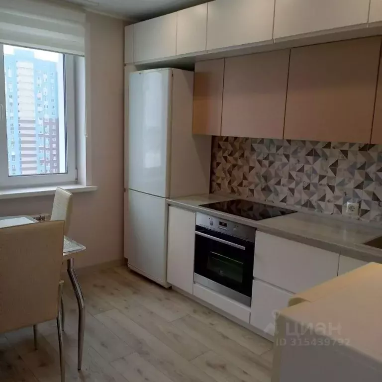 1-к кв. Татарстан, Казань ул. Айрата Арсланова, 12/2 (40.0 м) - Фото 1