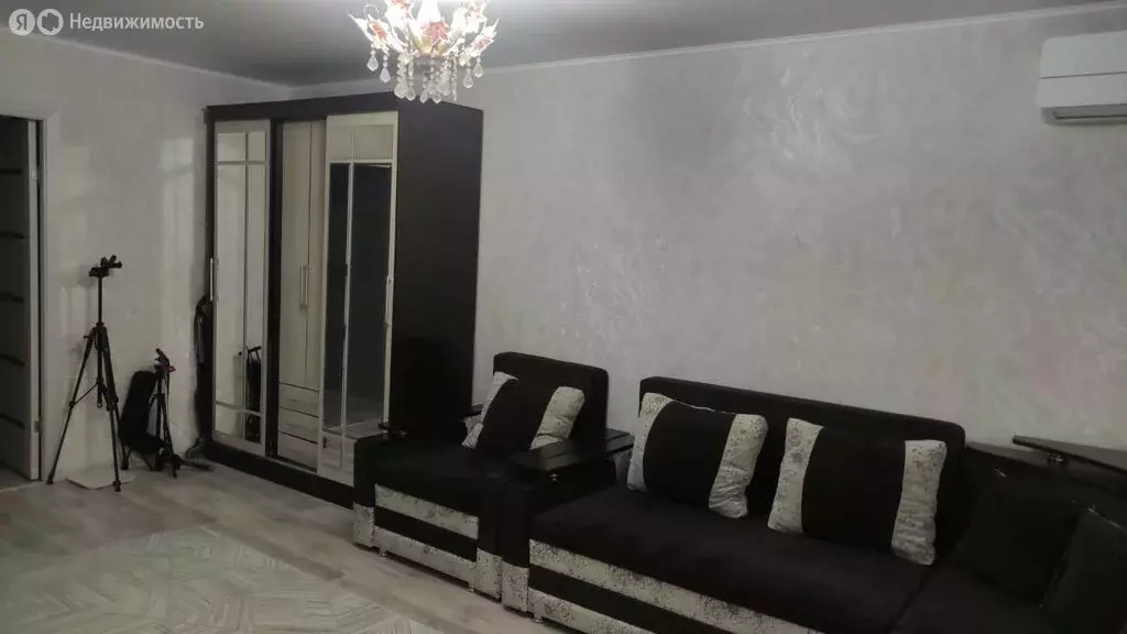 2-комнатная квартира: Астрахань, Красноармейская улица, 39 (45 м) - Фото 1