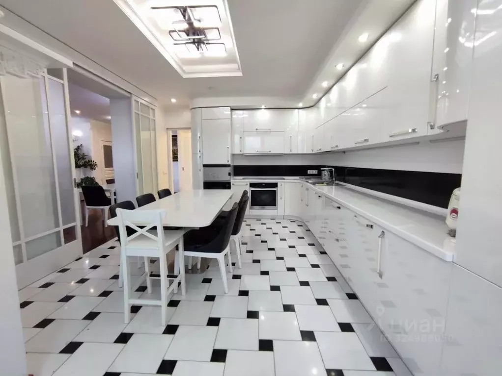 4-к кв. Москва Ломоносовский просп., 25к1 (151.0 м) - Фото 1