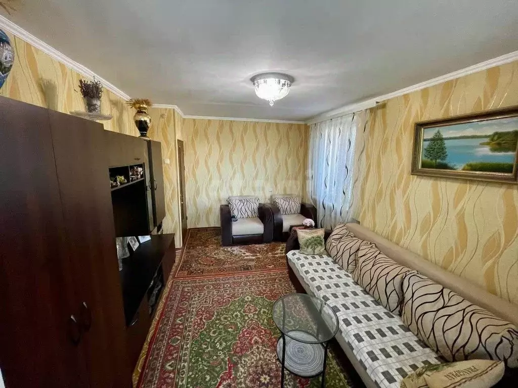 3-к кв. Крым, Симферопольский район, Мирновское с/пос, с. Белоглинка ... - Фото 1