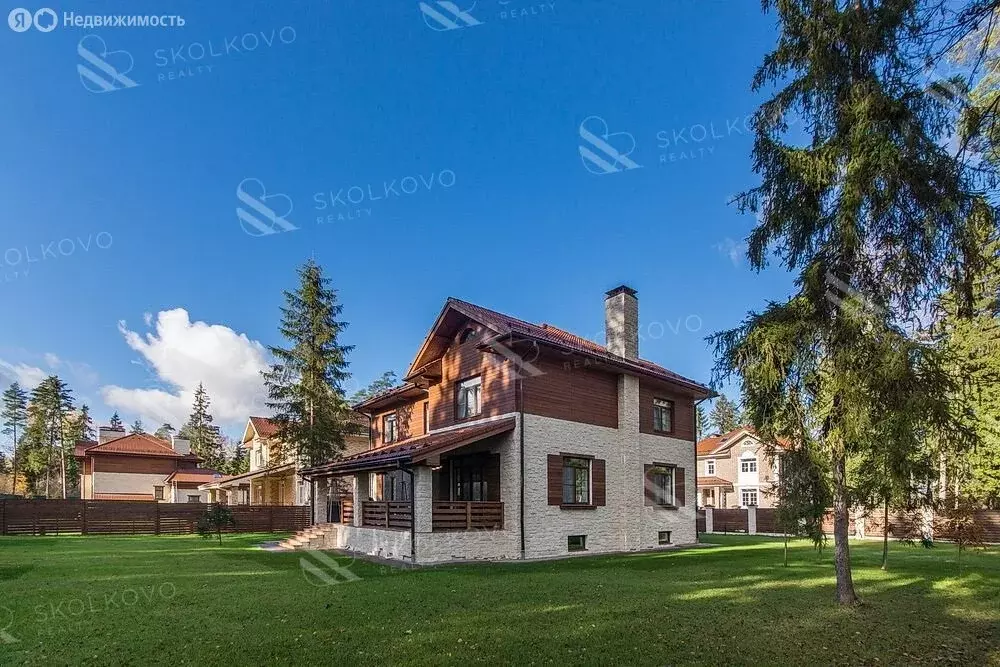 Дом в Одинцовский городской округ, КП Рублёфф вилладж (500 м) - Фото 1