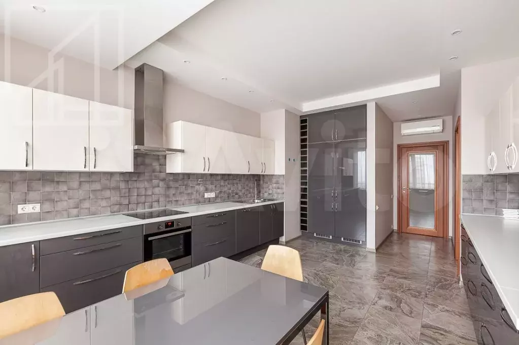5-к. квартира, 240 м, 8/12 эт. - Фото 1