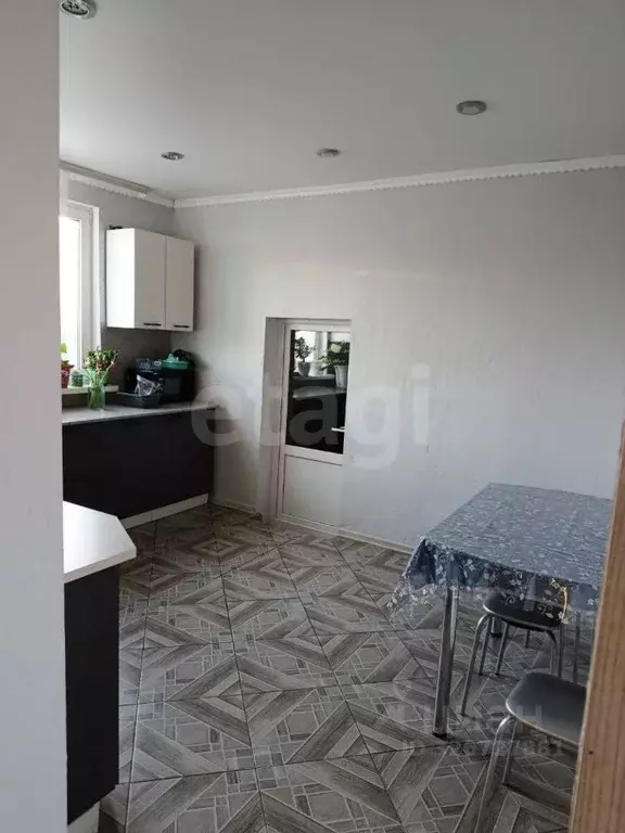 Дом в Оренбургская область, Тюльганский поссовет, пос. Тюльган ул. ... - Фото 2