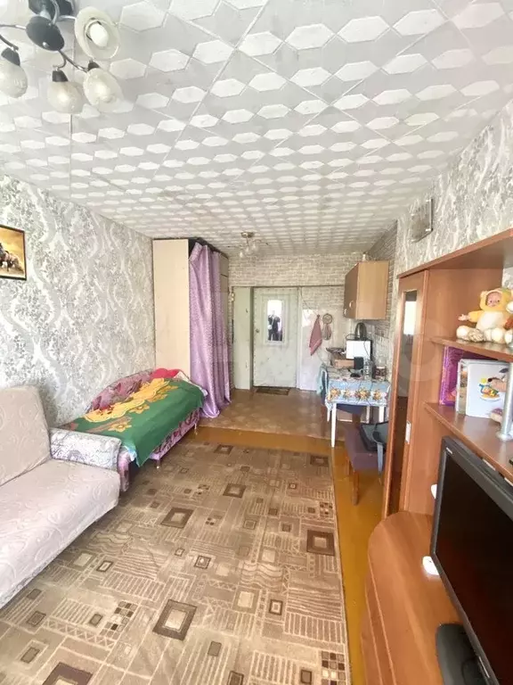Комната 17м в 9-к, 4/5эт. - Фото 1