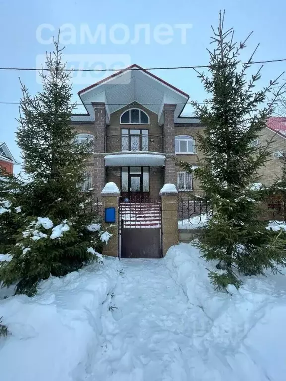 Дом в Башкортостан, Уфа пер. Башкирский, 7 (329 м) - Фото 0