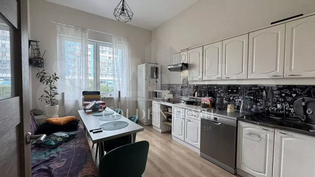 3-к. квартира, 75 м, 1/25 эт. - Фото 0