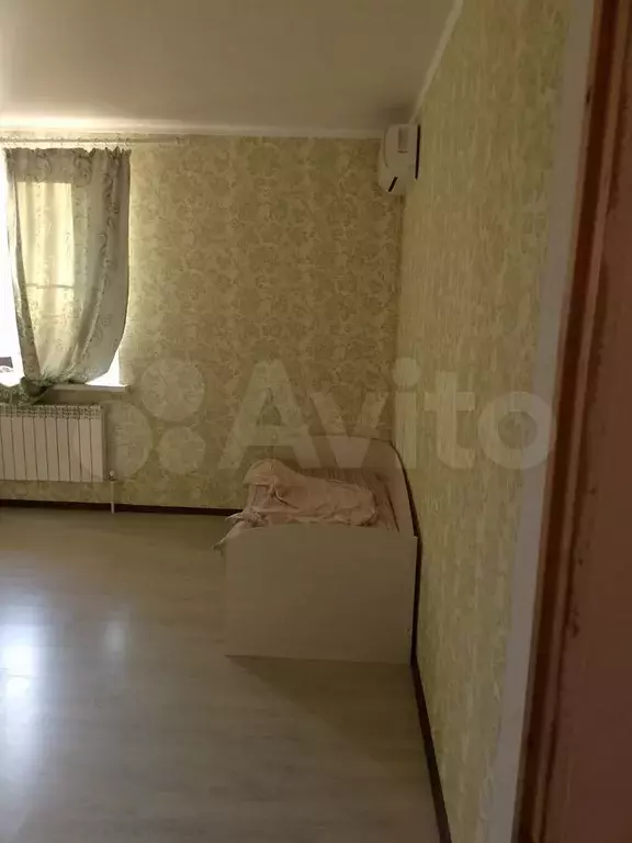 Комната 41 м в 4-к., 1/2 эт. - Фото 0