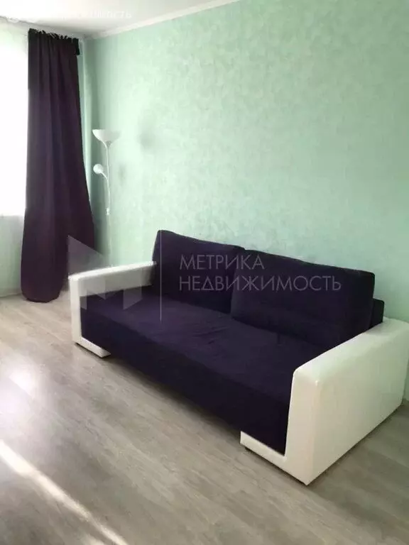 1-комнатная квартира: Тюмень, улица Муравленко, 1 (40 м) - Фото 1