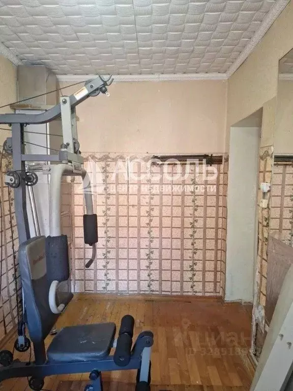 Комната Омская область, Омск пос. Амурский, ул. 3-я Челюскинцев, 81 ... - Фото 2