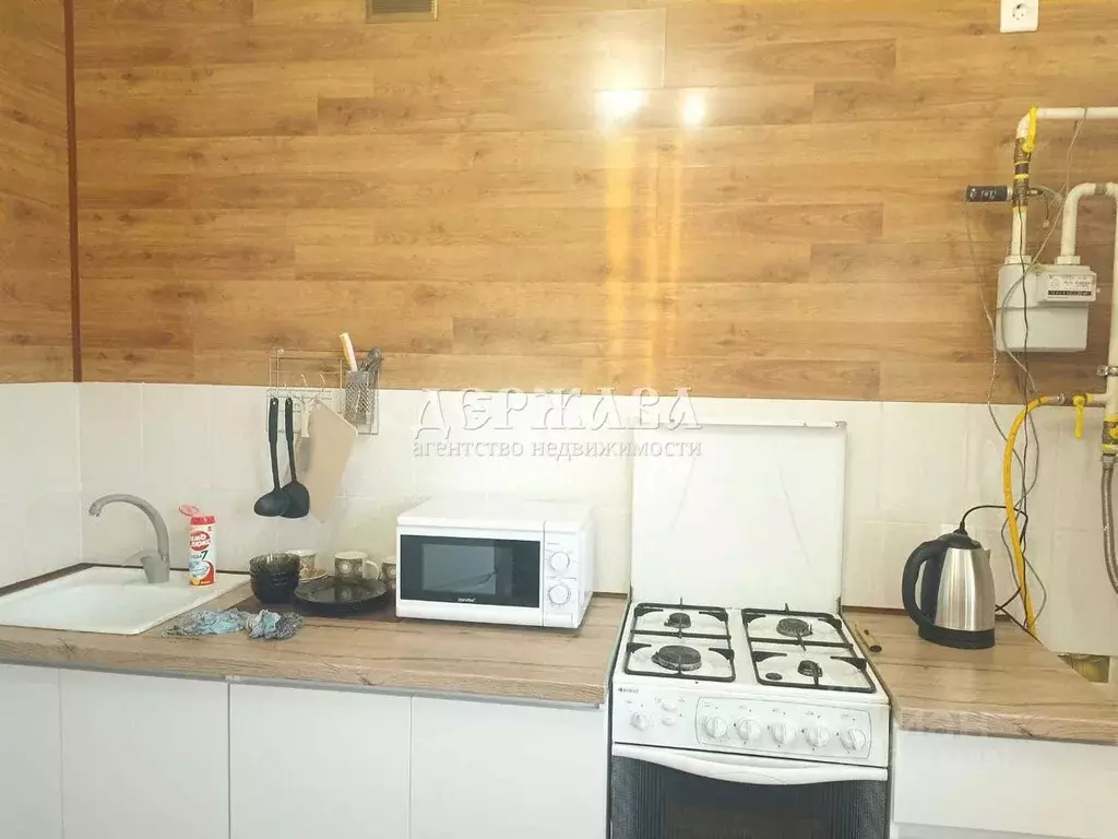1-к кв. Белгородская область, Старый Оскол ул. Калинина, 10 (39.0 м) - Фото 0