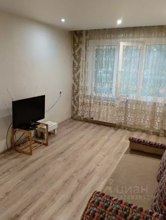 2-к кв. Хакасия, Абакан ул. Щетинкина, 42 (42.0 м) - Фото 1