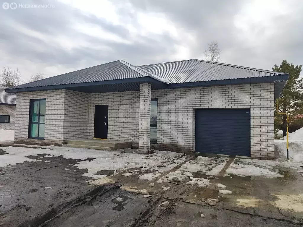 Дом в село Фирсово, улица Петра Шангина (132.7 м) - Фото 2