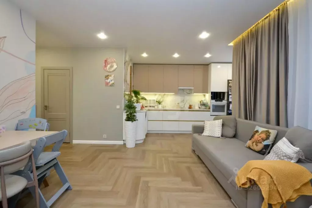 2-к кв. Саха (Якутия), Якутск ул. Жорницкого, 10 (64.9 м) - Фото 1