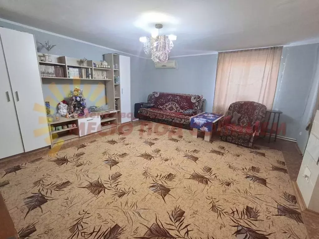 Дом в Краснодарский край, Щербиновское с/пос, пос. Щербиновский ул. ... - Фото 1