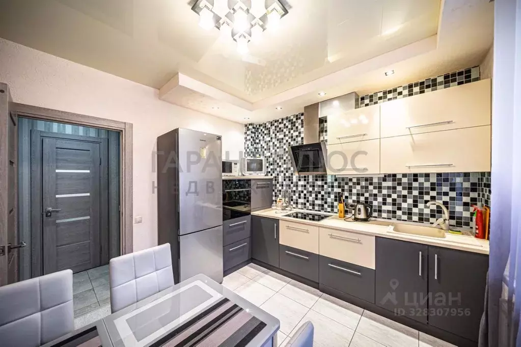 2-к кв. Липецкая область, Липецк Нижняя Логовая ул., 6 (70.0 м) - Фото 2