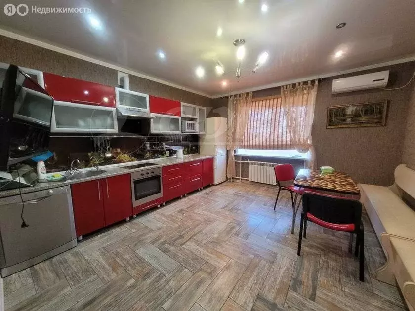 2-комнатная квартира: Тобольск, улица Знаменского, 45 (72 м) - Фото 2