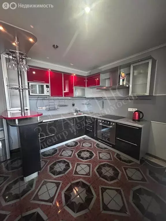 3-комнатная квартира: Воронеж, бульвар Победы, 43 (105 м) - Фото 0