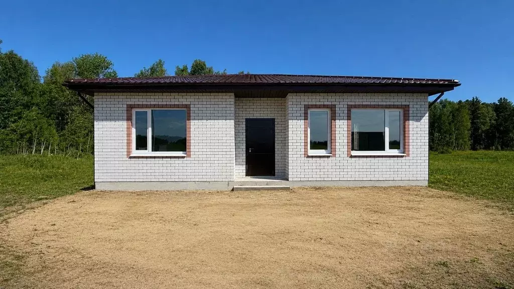 Дом в Тюменская область, Заводоуковск ул. Олимпийская (100 м) - Фото 1