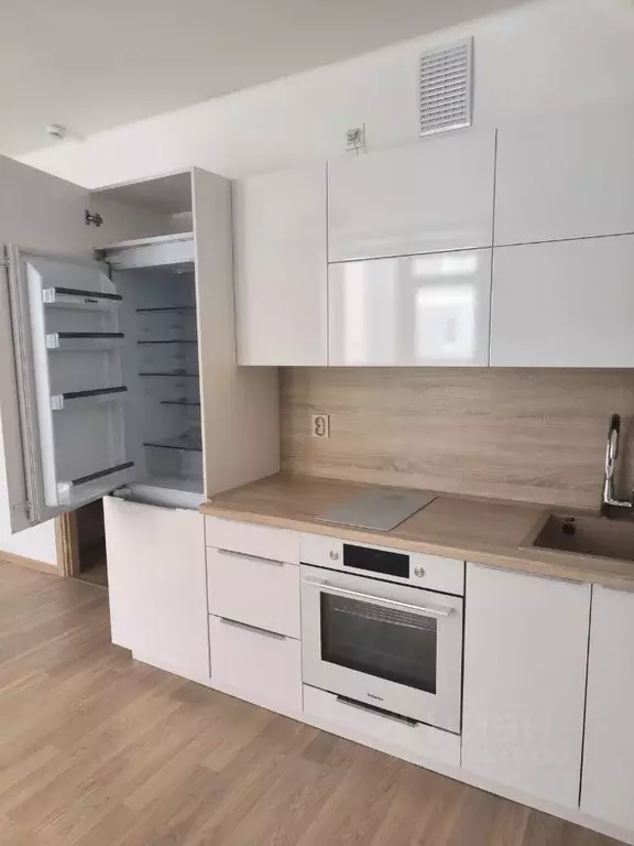 Студия Свердловская область, Екатеринбург ул. Водоемная, 72 (28.4 м) - Фото 2