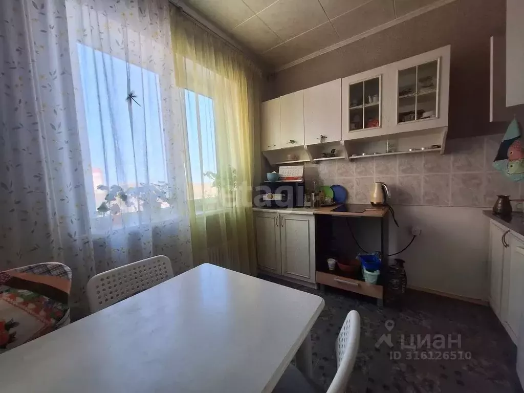 2-к кв. Челябинская область, Озерск ул. Монтажников, 52 (57.4 м) - Фото 0