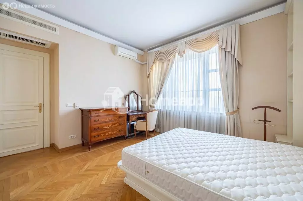 3-комнатная квартира: Москва, Ксеньинский переулок, 3 (157 м) - Фото 0