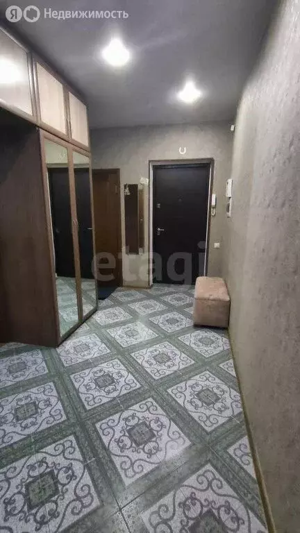 2-комнатная квартира: Казань, улица Галимджана Баруди, 18А (73 м) - Фото 2