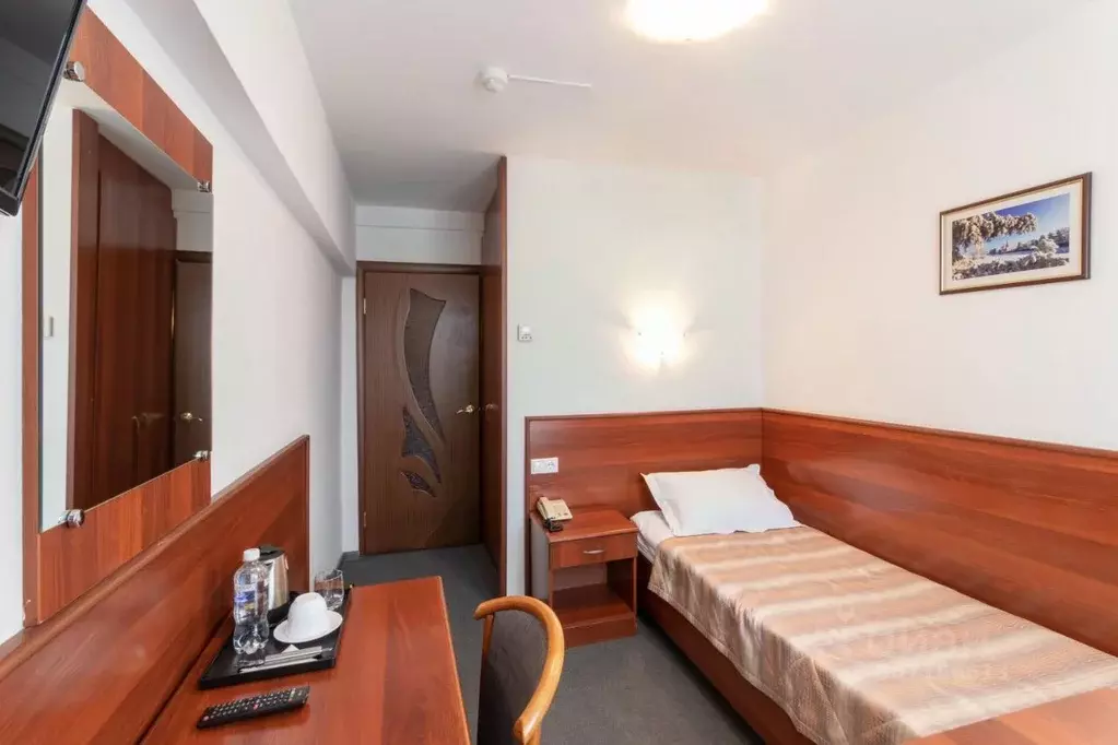 Комната Иркутская область, Иркутск ул. Сухэ-Батора, 7 (14.0 м) - Фото 2