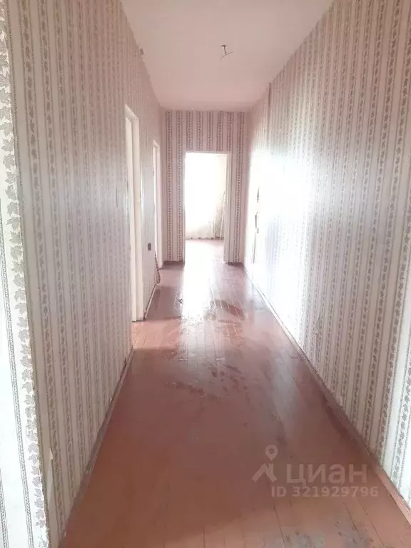 3-к кв. Омская область, Любинский рп ул. Почтовая, 40 (76.4 м) - Фото 2