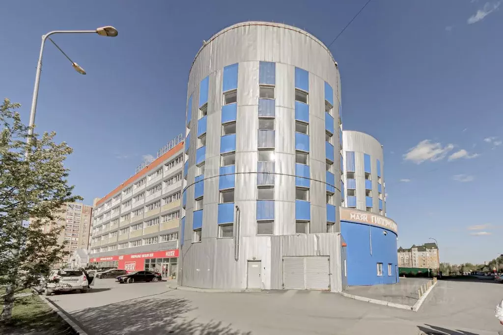 Гараж в Тюменская область, Тюмень 6-й мкр, ул. Валерии Гнаровской, 14 ... - Фото 0