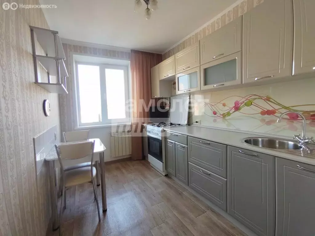 3-комнатная квартира: Октябрьский, Первомайская улица, 7А (62 м) - Фото 1
