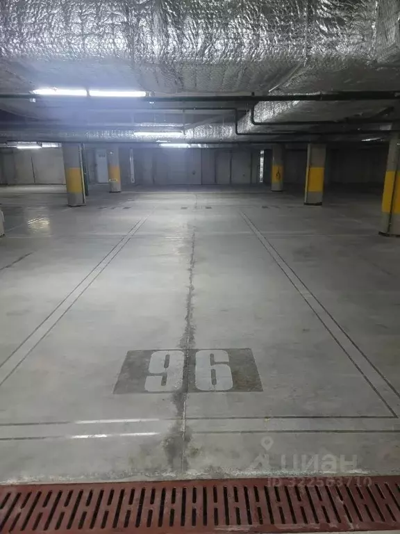 Гараж в Краснодарский край, Сочи ул. Кирпичная, 2к1 (16 м) - Фото 1