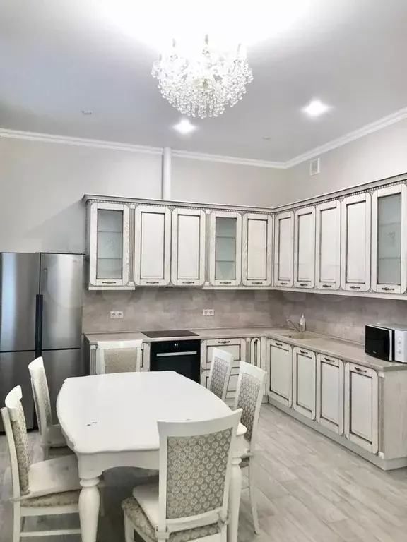 3-к. квартира, 95 м, 3/23 эт. - Фото 0