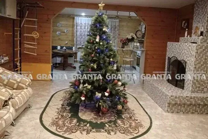 Дом в Красноярский край, Сосновоборский муниципальный округ, д. ... - Фото 1