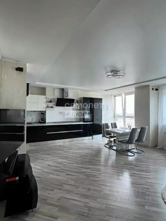 3-к кв. Омская область, Омск бул. Архитекторов, 2/1 (113.7 м) - Фото 1