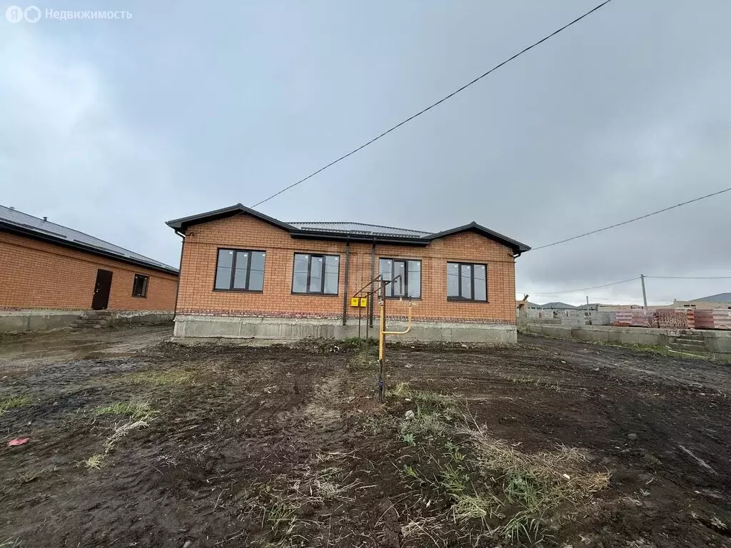 Дом в Михайловск, улица Сергея Васильева (105 м) - Фото 1