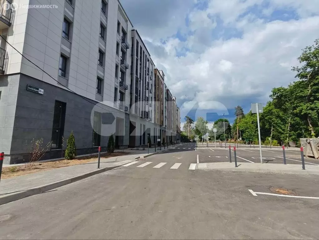 Квартира-студия: посёлок городского типа Ильинский, Театральная улица, ... - Фото 1