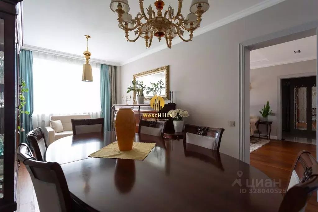 3-к кв. Москва ул. Крылатские Холмы, 30К8 (100.0 м) - Фото 1