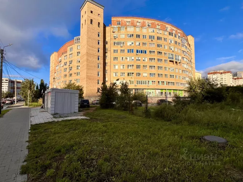 Офис в Омская область, Омск просп. Комарова, 22к1 (179 м) - Фото 1