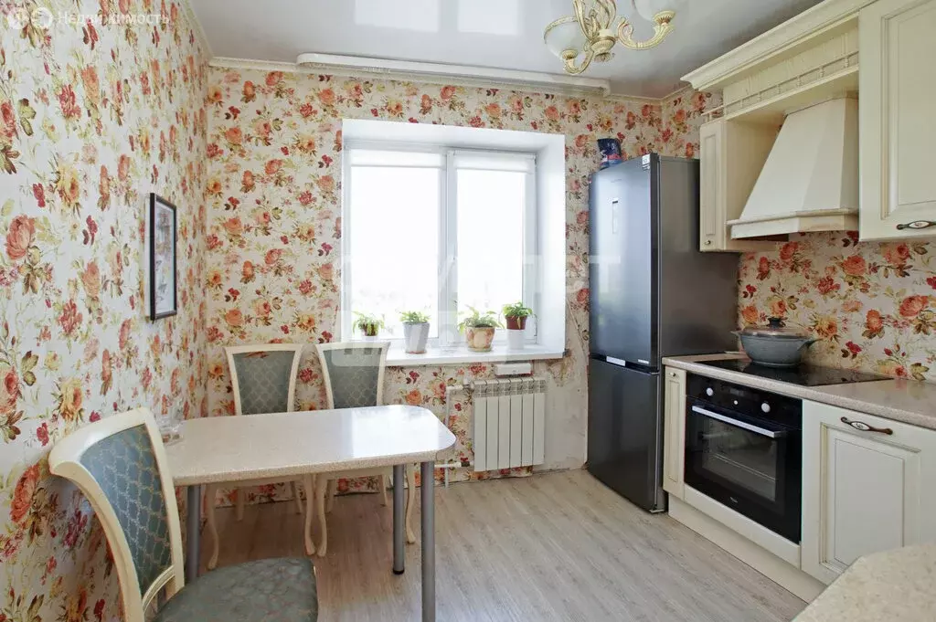 2-комнатная квартира: Омск, Пригородная улица, 5к1 (63.8 м) - Фото 0