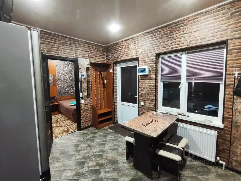 2-к кв. Краснодарский край, Крымск ул. 50 лет Октября, 2 (50.0 м) - Фото 2