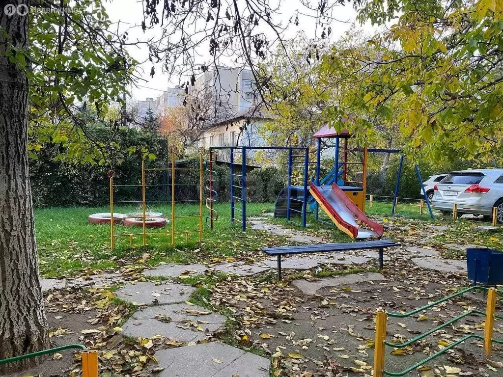 3-комнатная квартира: Симферополь, улица Куйбышева, 32 (63.4 м) - Фото 1