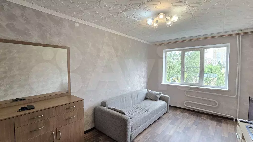 2-к. квартира, 55 м, 4/9 эт. - Фото 1