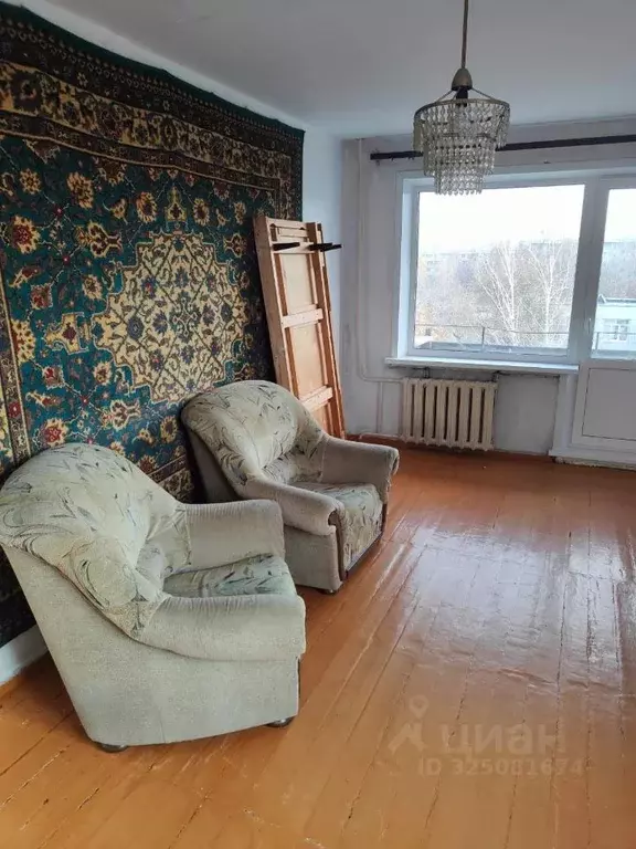 3-к кв. Алтайский край, Новоалтайск Октябрьская ул., 33 (60.0 м) - Фото 1