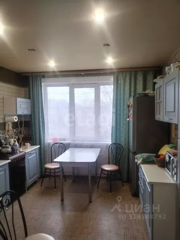 2-к кв. Бурятия, Улан-Удэ Кирзавод мкр, ул. Тропинина, 1 (46.5 м) - Фото 0
