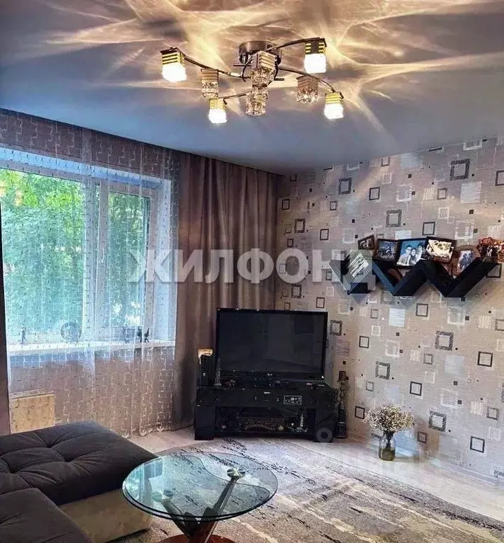3-к кв. Томская область, Томск ул. Лебедева, 41 (67.0 м) - Фото 0