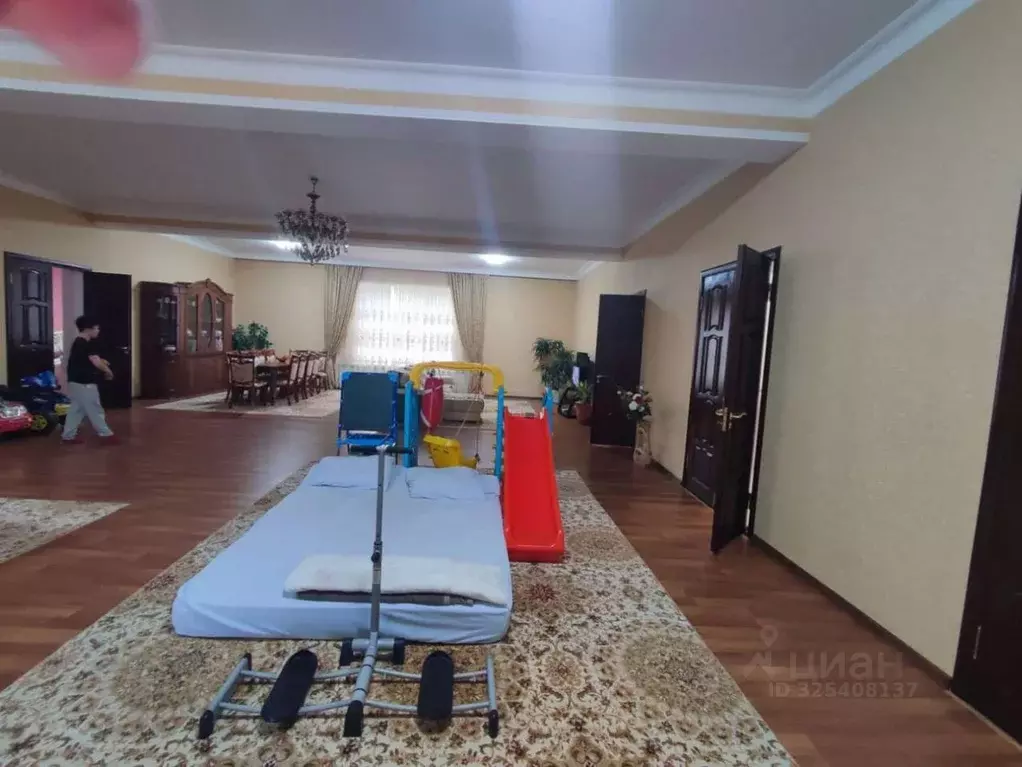 Дом в Кабардино-Балкария, Чегемский район, с. Чегем-Второй ул. ... - Фото 1