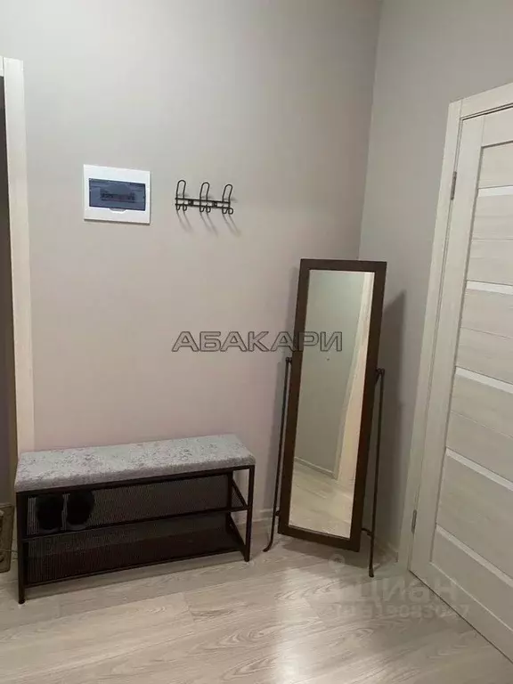 2-к кв. Красноярский край, Красноярск ул. Авиаторов, 4Е (60.0 м) - Фото 0
